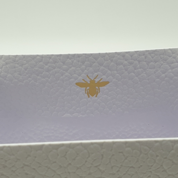 Authentic Dior Textured Pebbled Paper Shopping Medium Gift Bag | NEW white gold - Picture 4 of 5